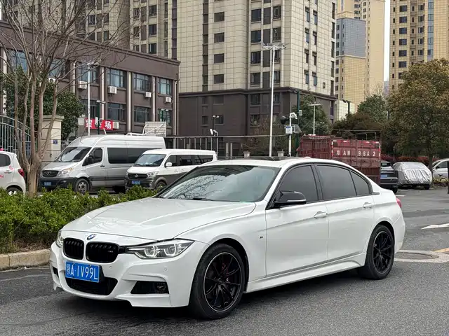 BMW 3 SERIES