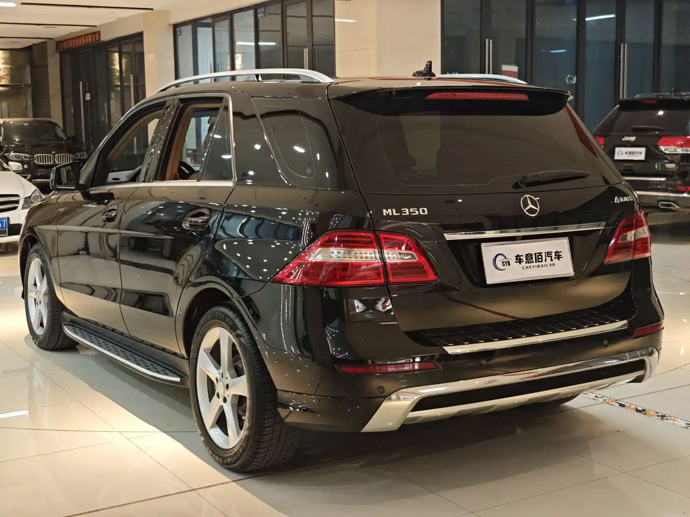Mercedes-Benz M-Class 2012 Model ML 350 Luxury фото 16