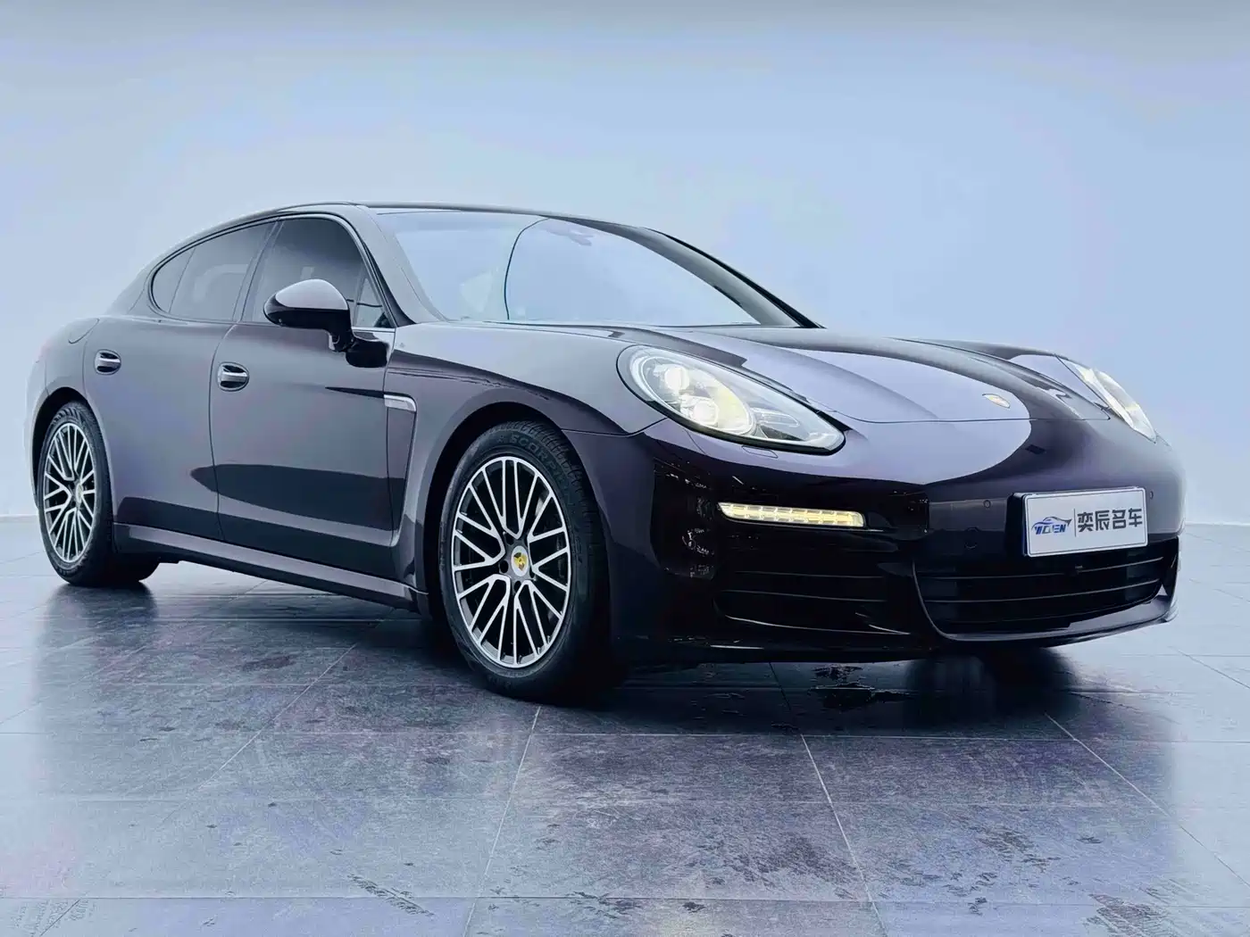Porsche Panamera 2014 Panamera 3.0T фото 3
