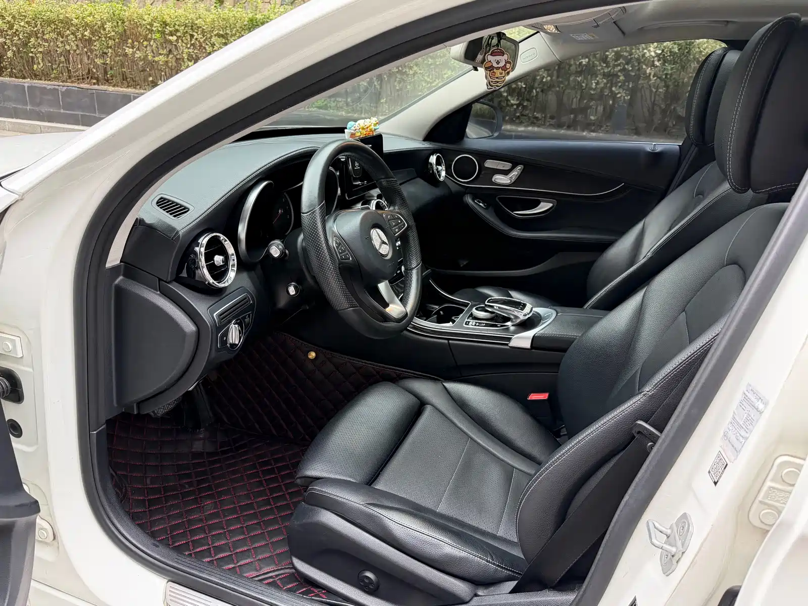 Фото 12 - Mercedes-Benz C-Class