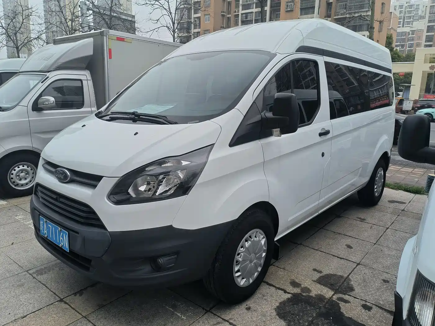 Ford Transit 2019 2019 2.0T Diesel Multi-Purpose Commercial Vehicle Medium Wheelbase Medium Roof 6-Seater China VI