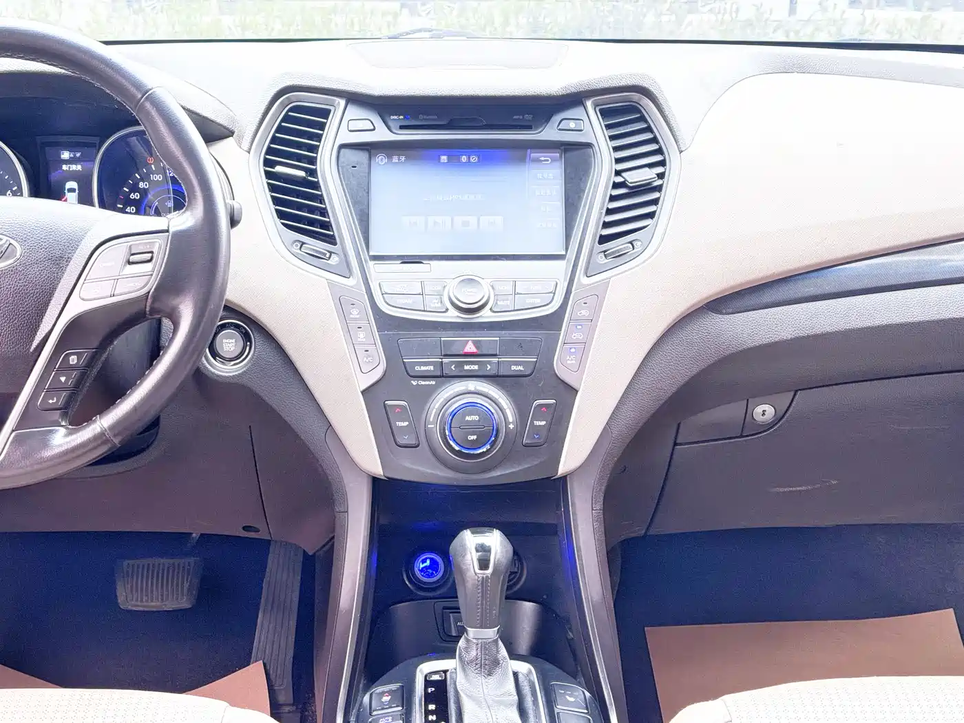 Hyundai Santa Fe 2013 Facelift 2.4L Automatic 4WD Premium фото 16