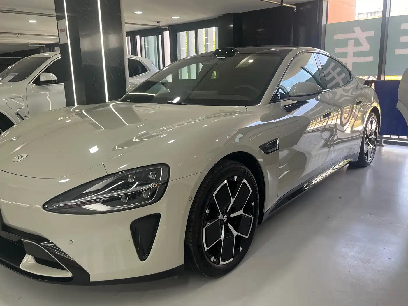 XIAOMI CAR XIAOMI SU7