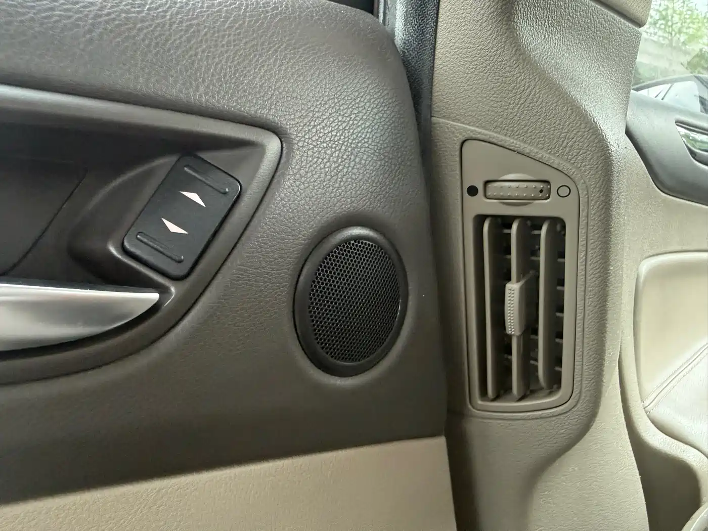 Ford Mondeo 2012 2013 2.3L Luxury Model