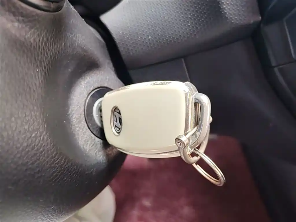Hyundai Verna 2017 1.4L Auto Jump Edition (China V) фото 9