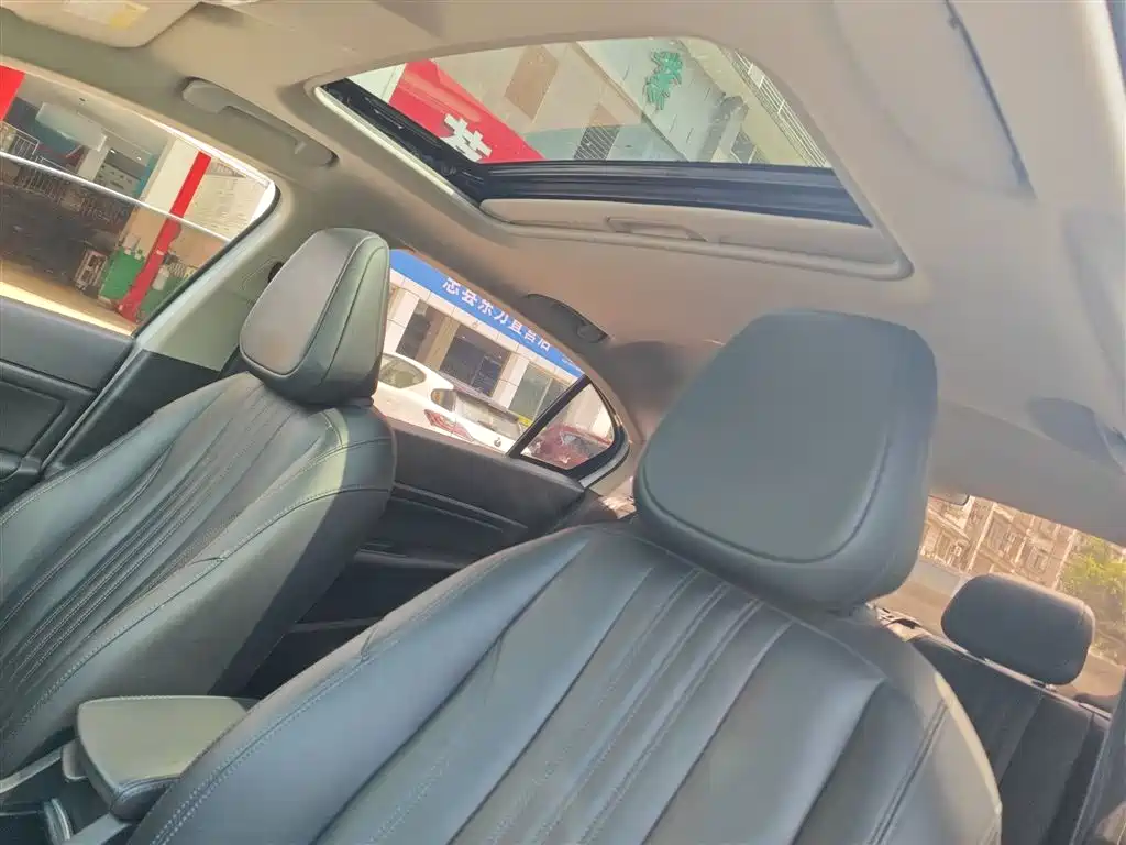 Peugeot 408 2019 360THP Auto Luxury Edition China VI фото 11