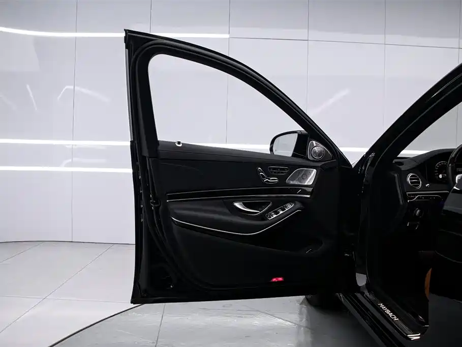 Mercedes-Benz Maybach S-Class 2020 S 450 4MATIC Collector's Edition фото 11