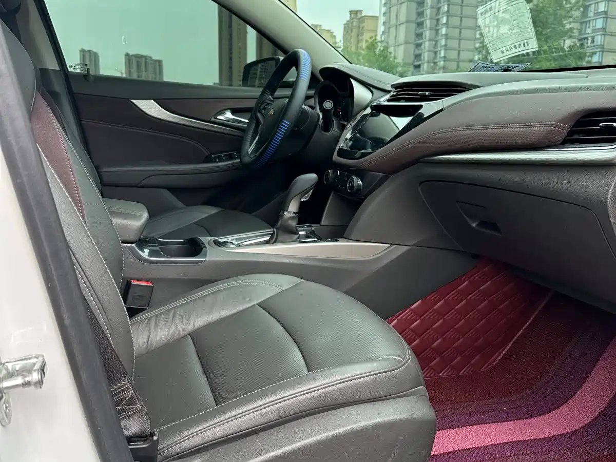 Chevrolet Malibu 2018 530T Automatic Luxury Edition фото 13