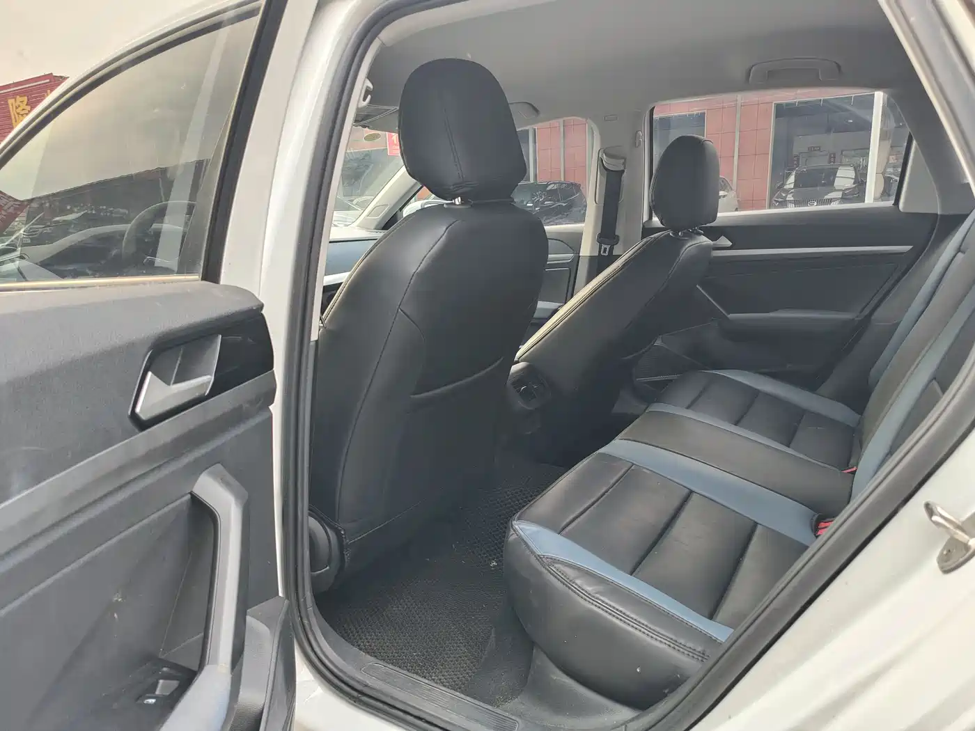 Volkswagen Lavida 2024 Model 1.5L Automatic Delight Edition фото 8