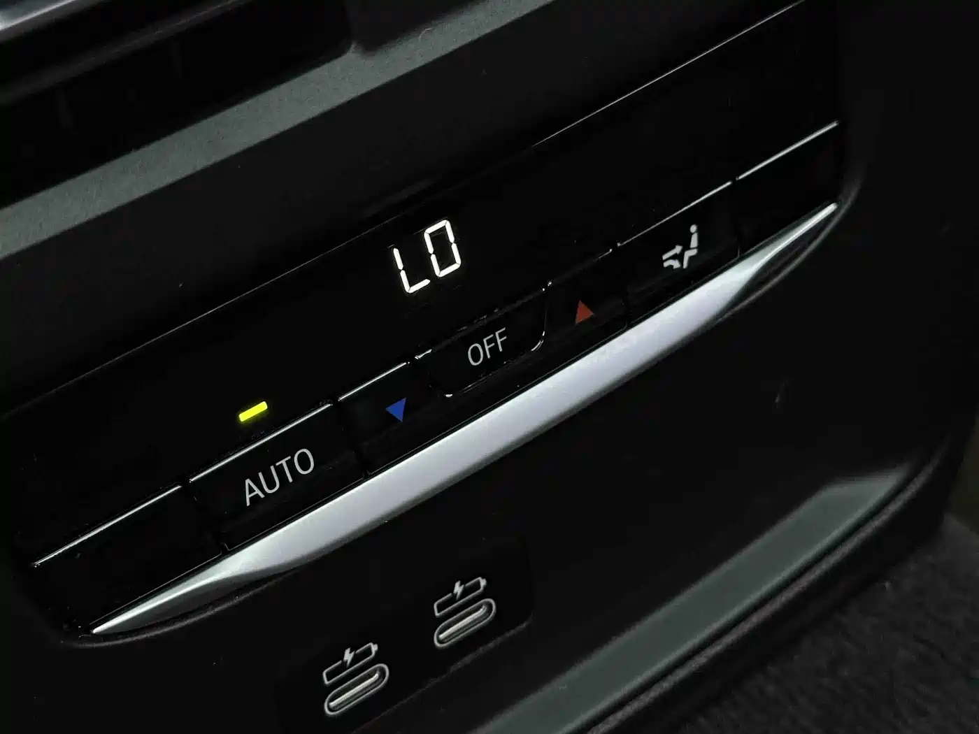 BMW 3 Series 2020 325Li Launch Edition фото 11