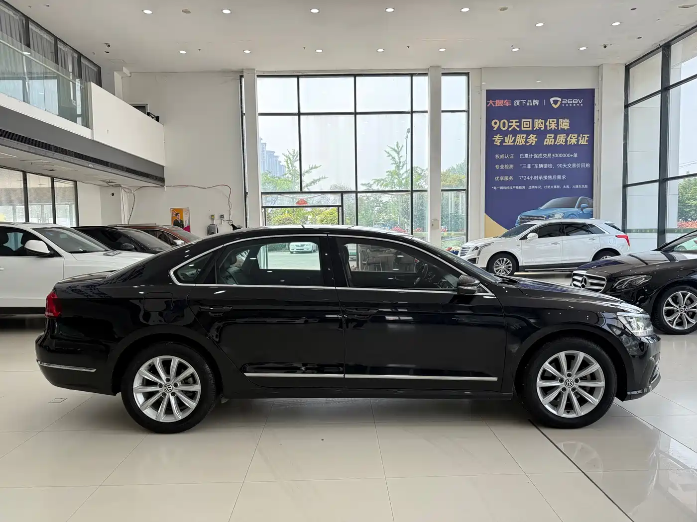 Volkswagen Passat 2017 330TSI DSG Prestige фото 6