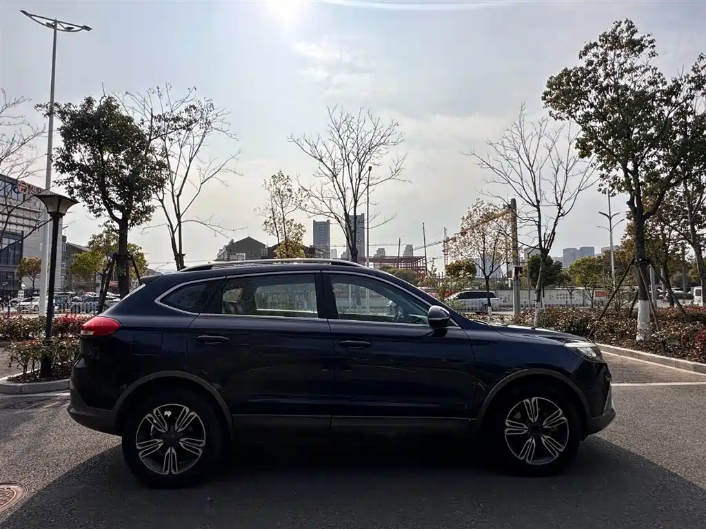 Leopaard CS10 2017 2017 Model 2.0T Automatic Luxury Edition