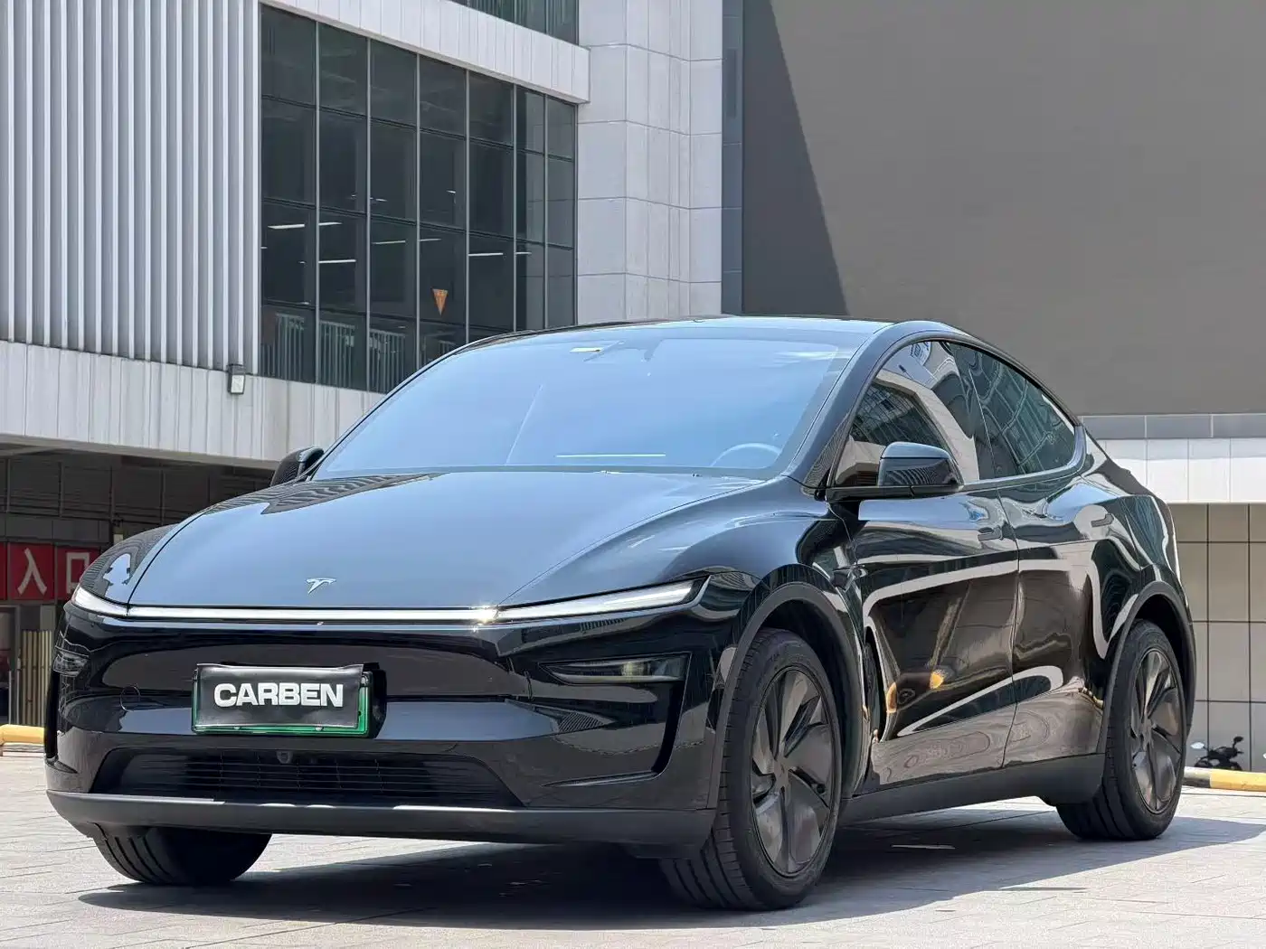 Tesla Model Y 2025 Rear-Wheel Drive