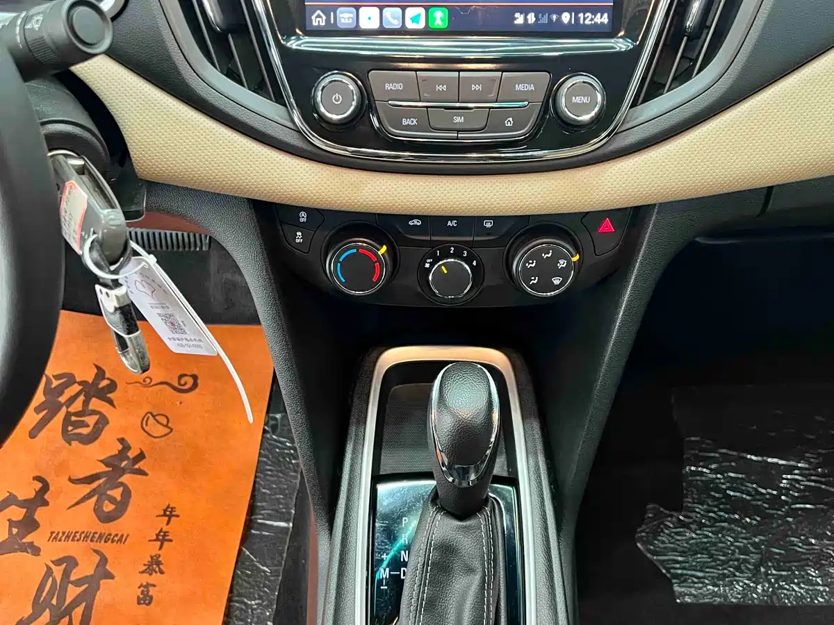 CHEVROLET CRUZE