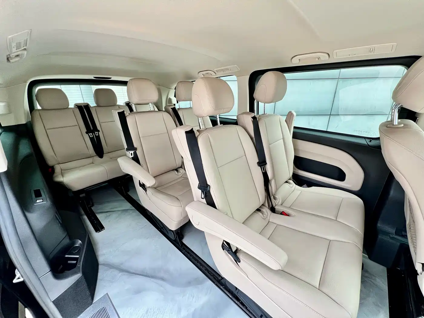 Mercedes-Benz Vito 2023 2.0T Elite 9-Seater фото 11