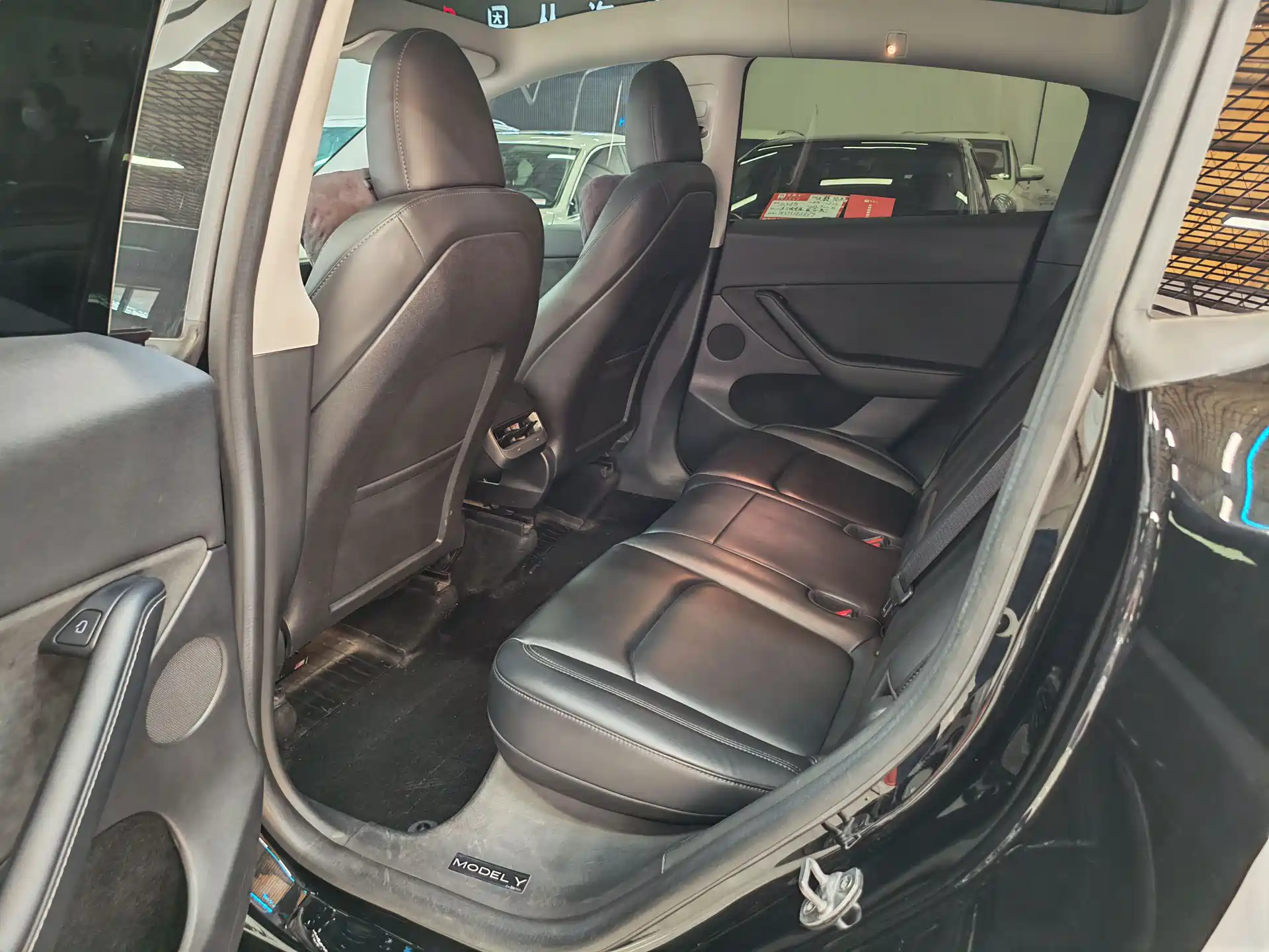 Фото 6 - Tesla Model Y