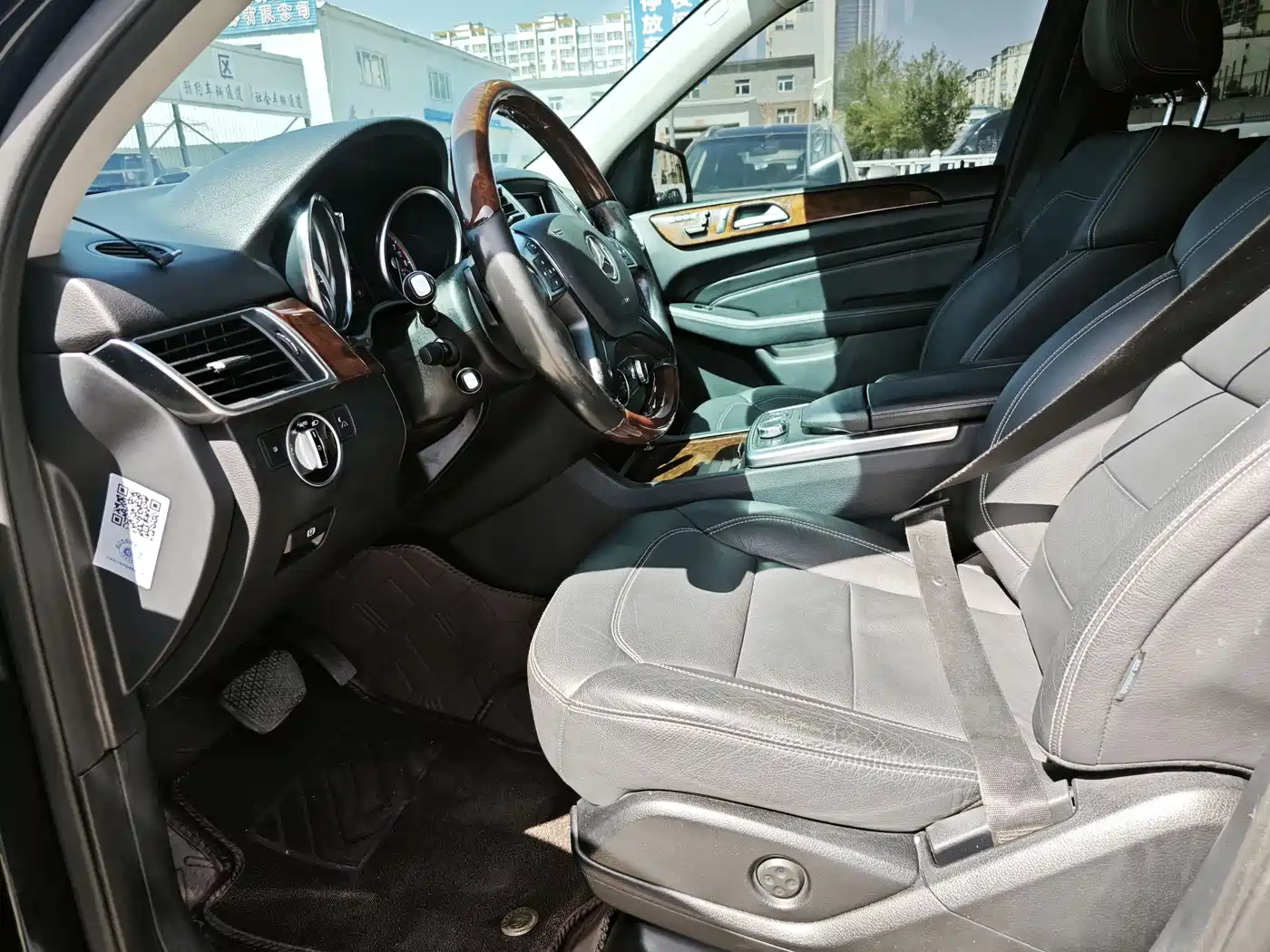 Mercedes-Benz M-Class 2014 ML 400 4MATIC Luxury фото 4