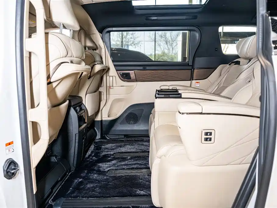 Toyota Alphard 2024 Hybrid 2.5L Prestige Edition фото 11