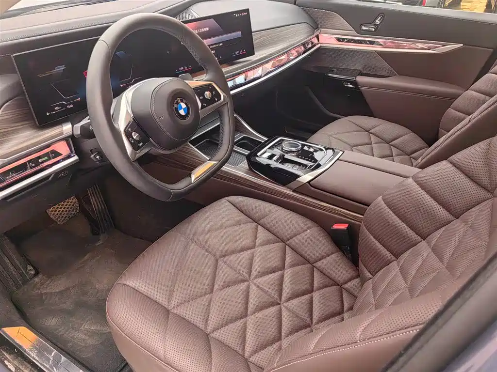 BMW 7 Series 2025 2023 Model 735Li M Sport Package