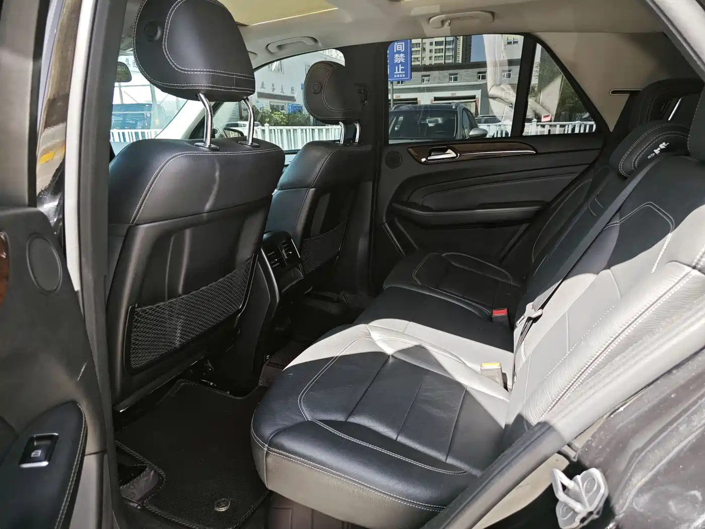 Mercedes-Benz M-Class 2014 ML 400 4MATIC Luxury фото 5