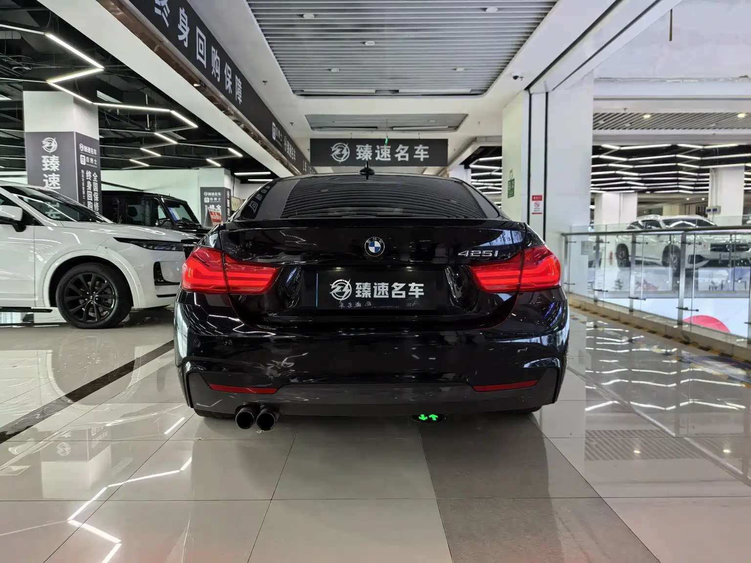 Photo 3 - BMW 4 Series
