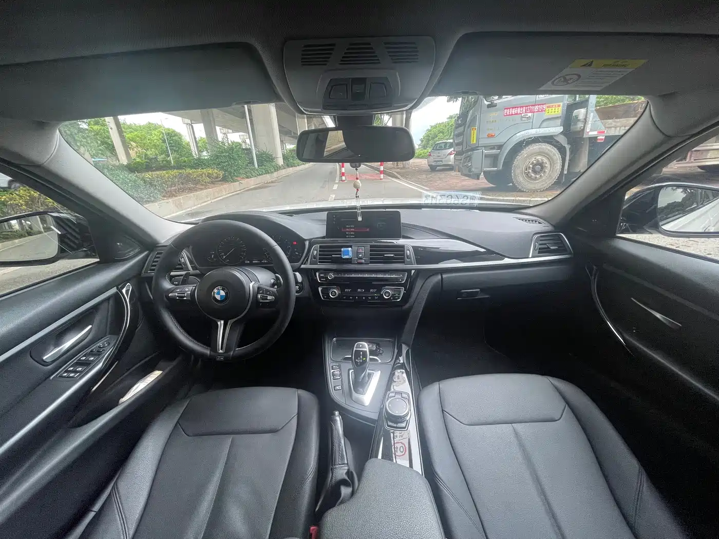 BMW 3 Series 2018 320Li Leading M Sport Package фото 9