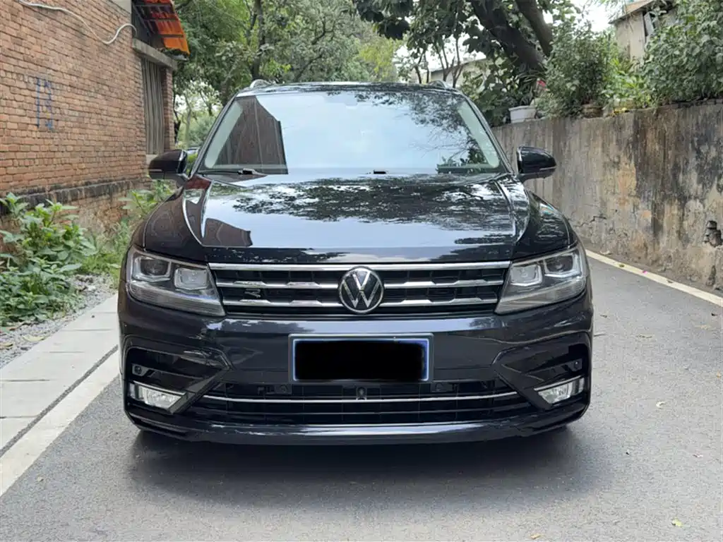 Volkswagen Tiguan L 2021 330TSI Automatic 2WD R-Line Premium фото 9