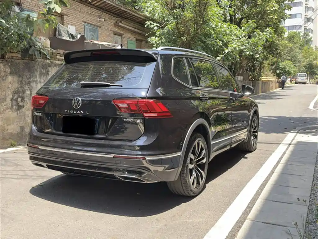 Volkswagen Tiguan L 2021 330TSI Automatic 2WD R-Line Premium фото 13