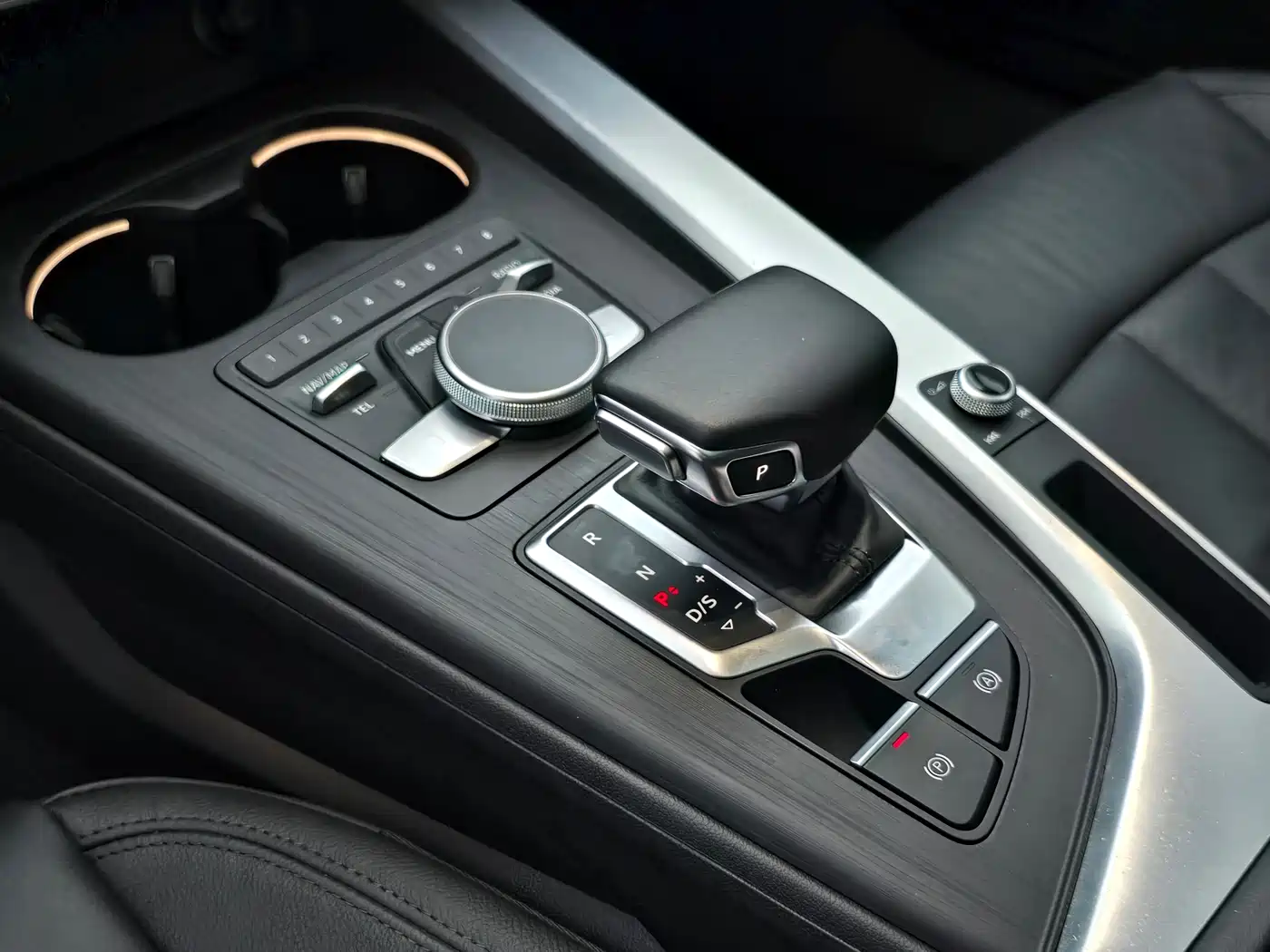 Audi A4L 2019 40 TFSI Fashion (China VI) фото 24