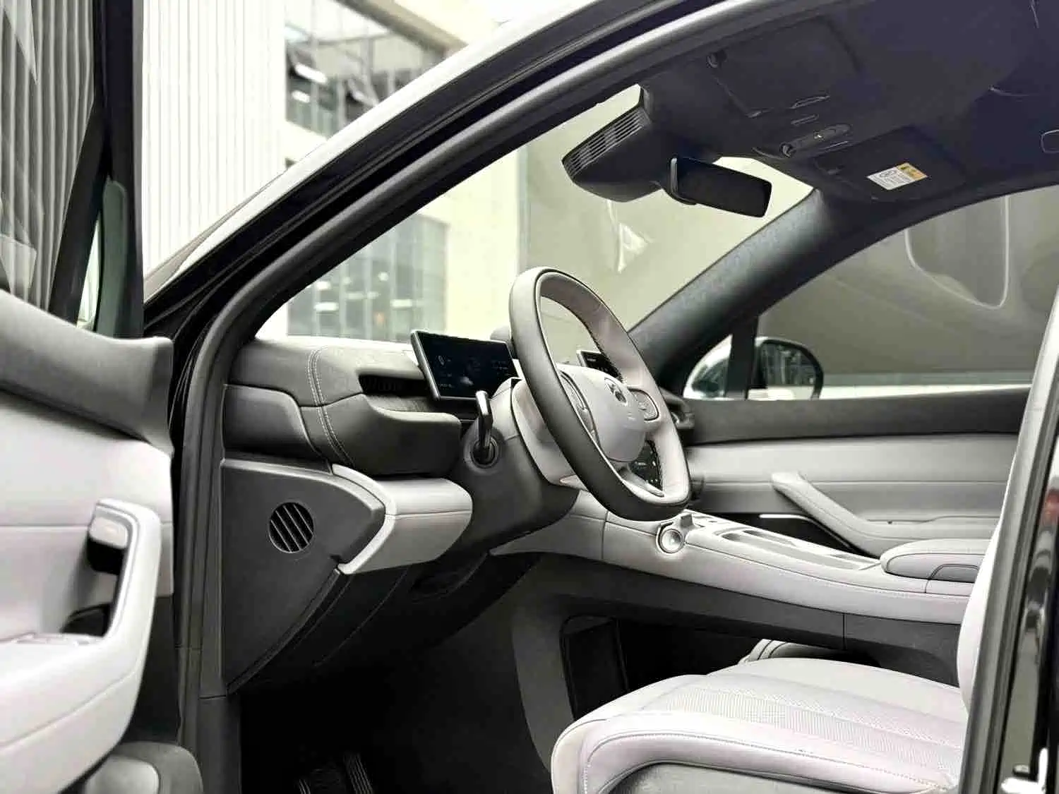 Photo 4 - NIO EC6