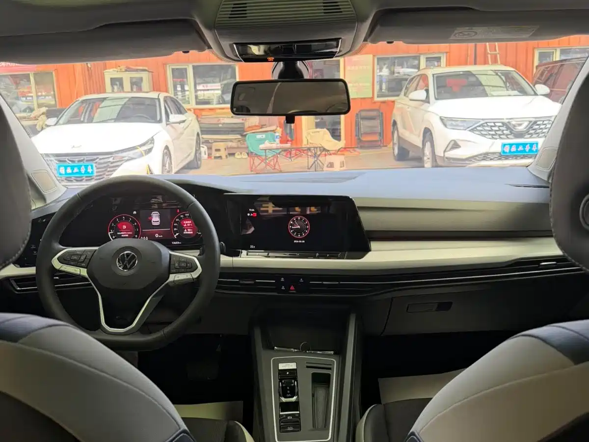 Volkswagen Golf 2021 280TSI DSG Pro фото 13