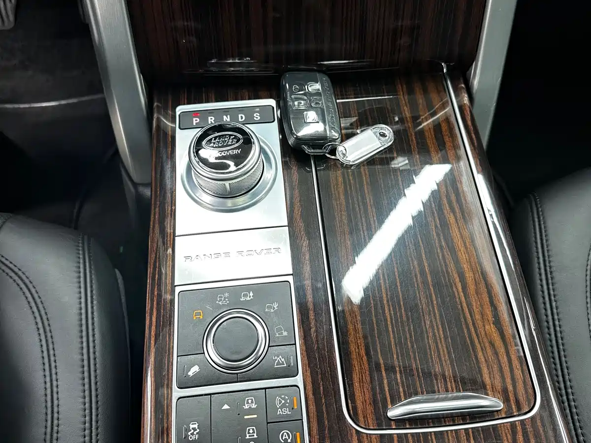 Land Rover Range Rover 2015 3.0 SC V6 Obsidian Limited Edition фото 14