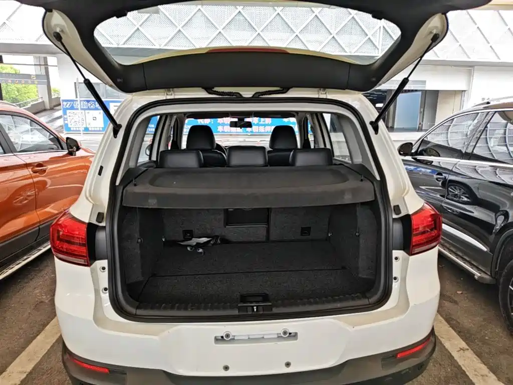 Volkswagen Tiguan 2015 1.8TSI Automatic 2WD Comfortline фото 19