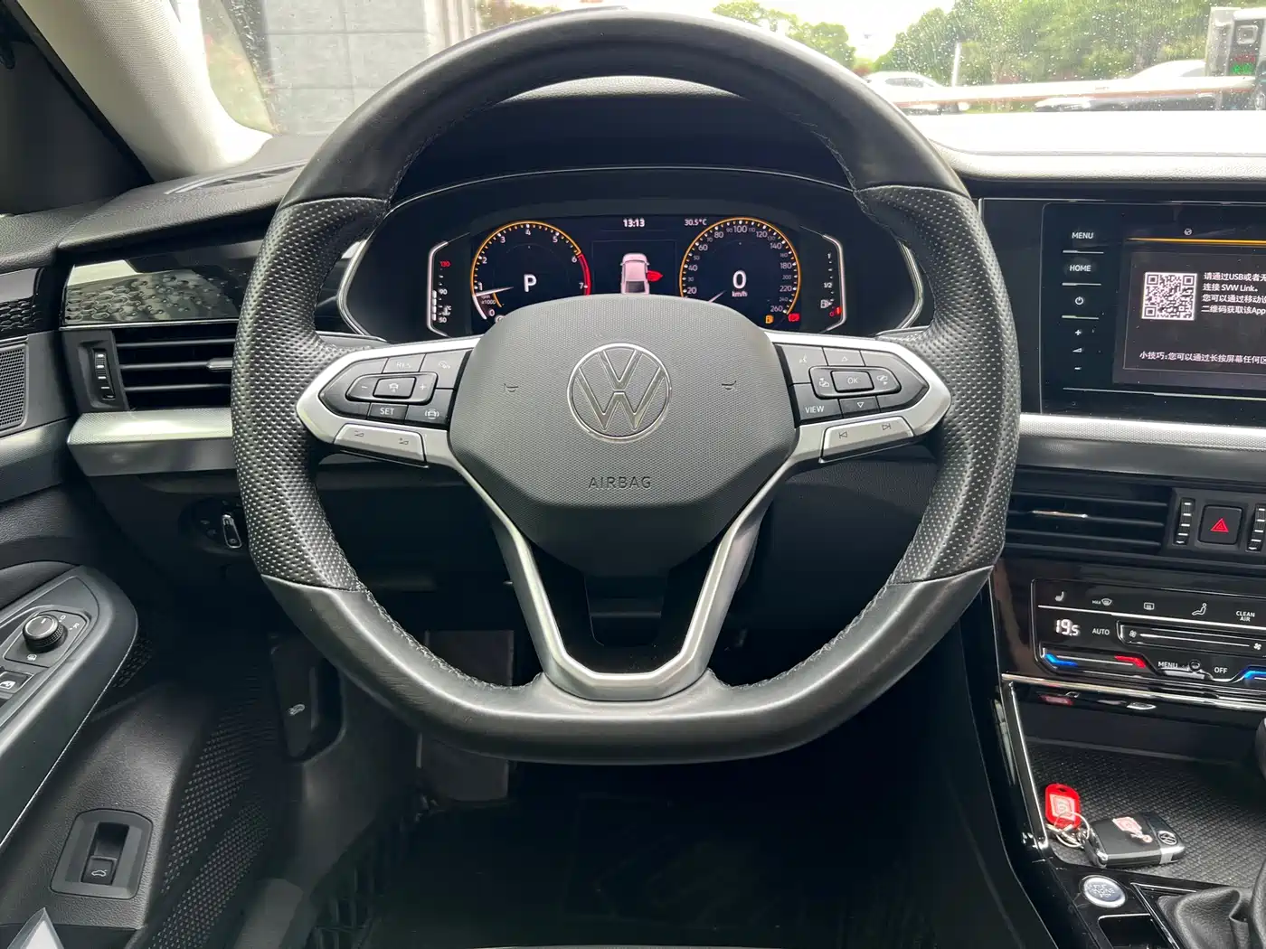 Volkswagen Passat 2022 330TSI Starlight Elite Edition фото 12