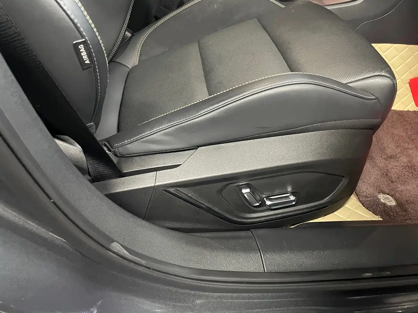 Lynk & Co 03 2023 1.5TD DCT Power Pro фото 6