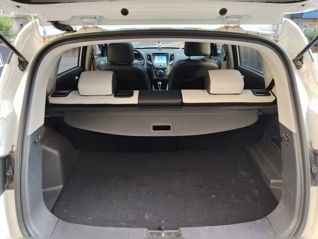 Photo 10 - Changan CS35