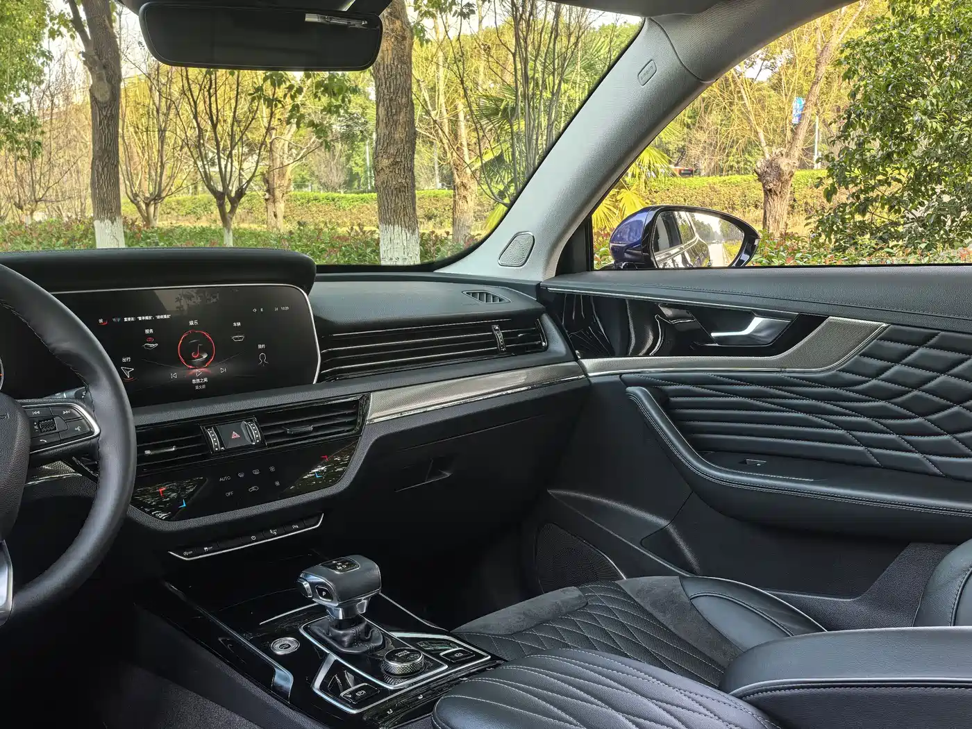 Hongqi HS5 2022 2.0T Smart Connect Premium Edition фото 17