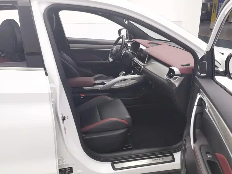 Geely Binyue 2019 2019 Sport 260T DCT Ranger China VI