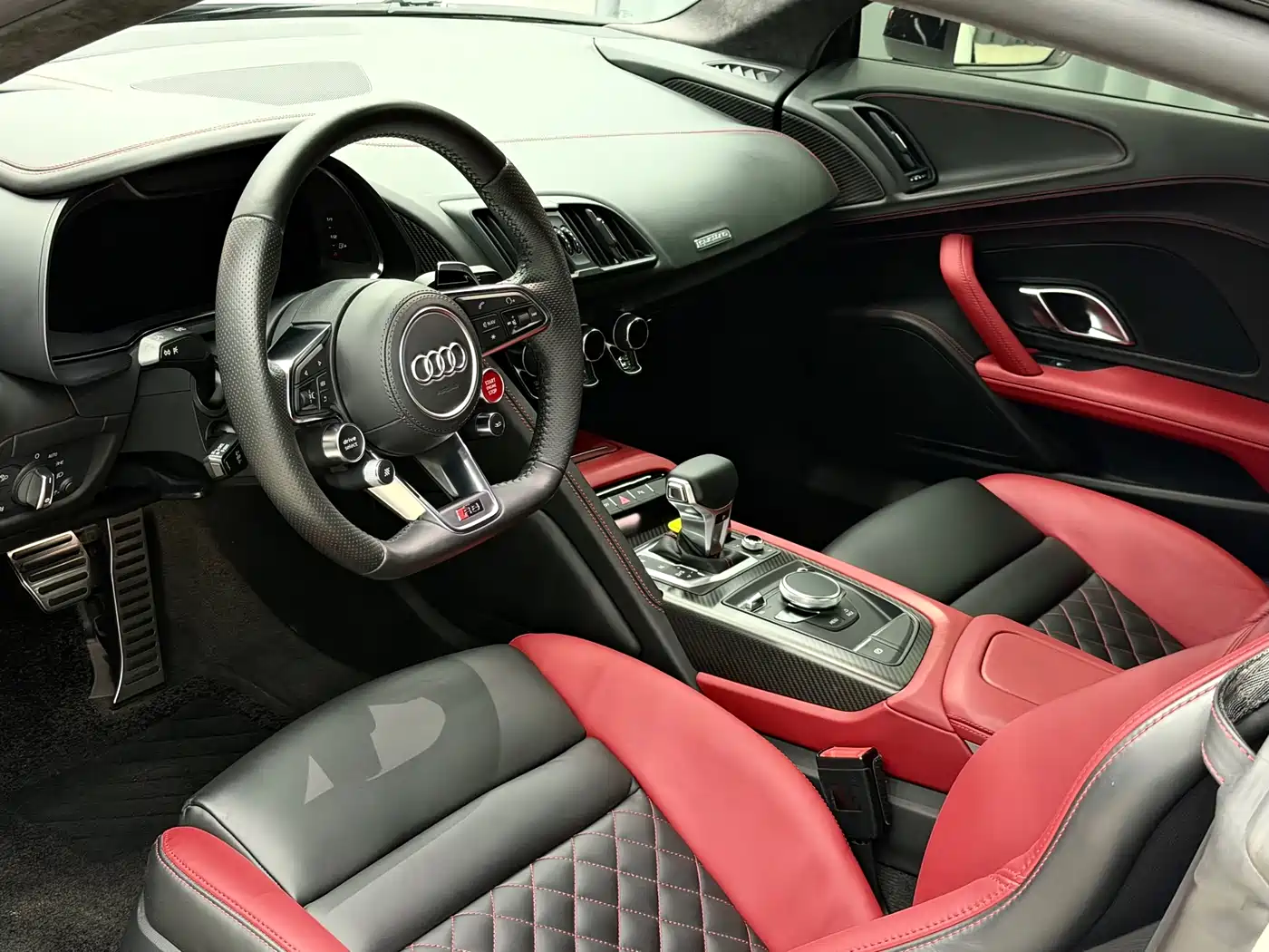 Audi R8 2016 V10 Coupe Performance фото 7