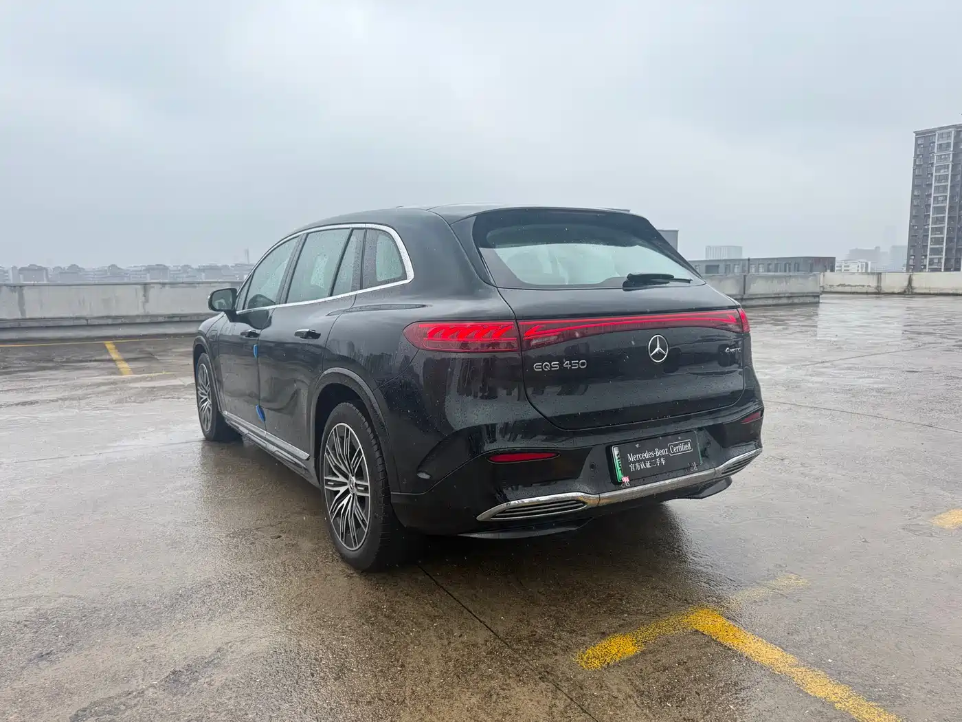 MERCEDES-BENZ EQS SUV