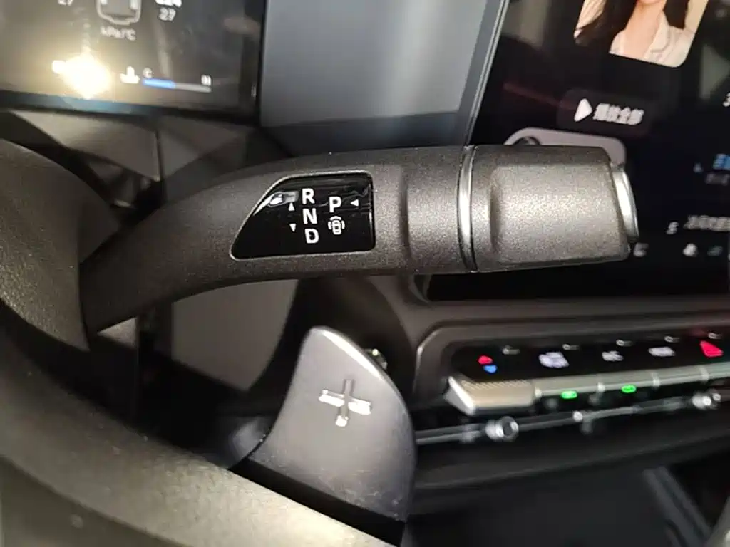 Tank 300 2026 2025 2.0T Challenger