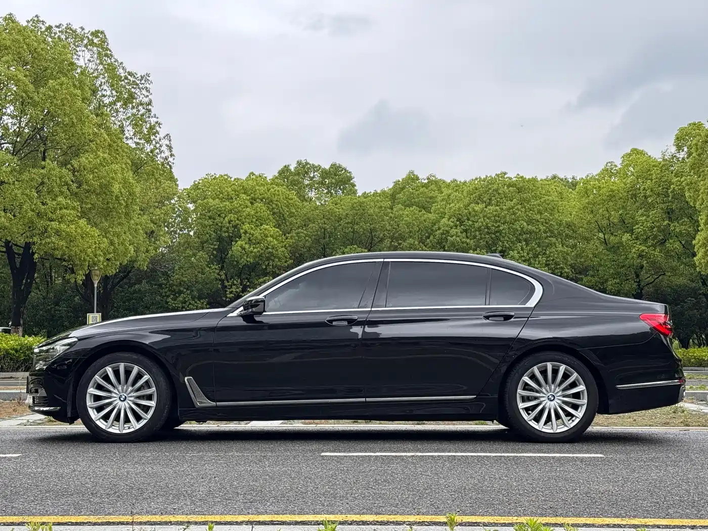 BMW 7 Series 2018 730Li Leading Type Excellence Package фото 21