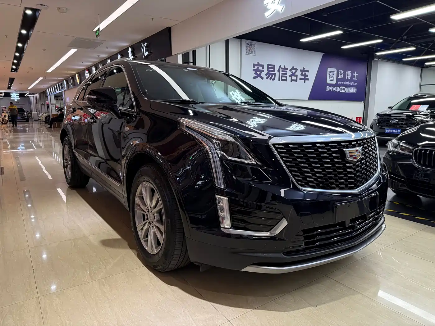 Cadillac XT5 2021 2.0T 2WD Luxury Edition фото 2