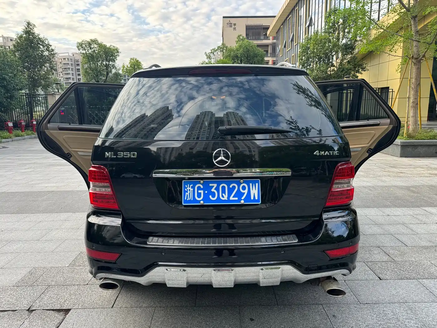 Mercedes-Benz M-Class 2010 ML 350 4MATIC Luxury фото 14