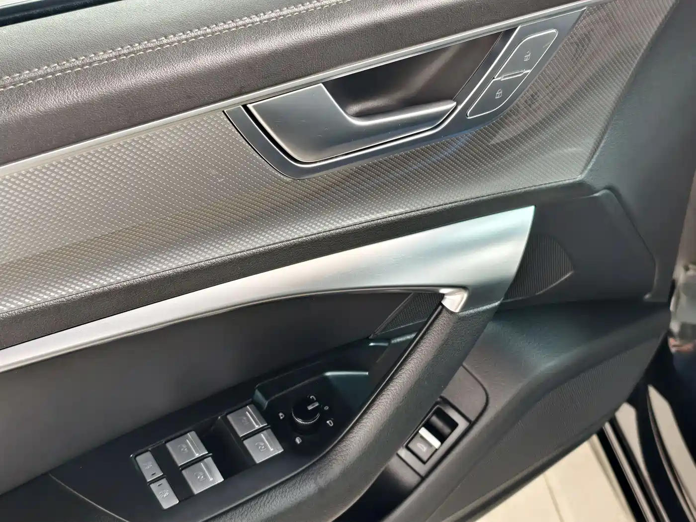 Audi A6L 2023 Facelift 45 TFSI Premium Dynamic фото 13