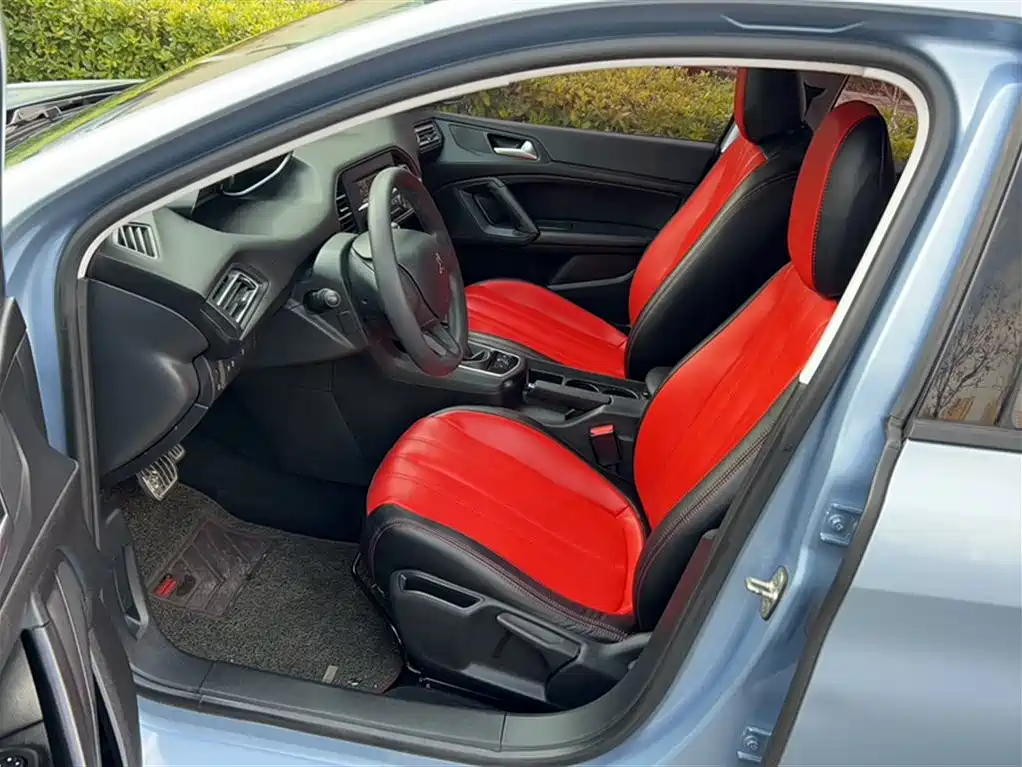 Peugeot 308S 2015 1.2T Auto Elegance Edition фото 11