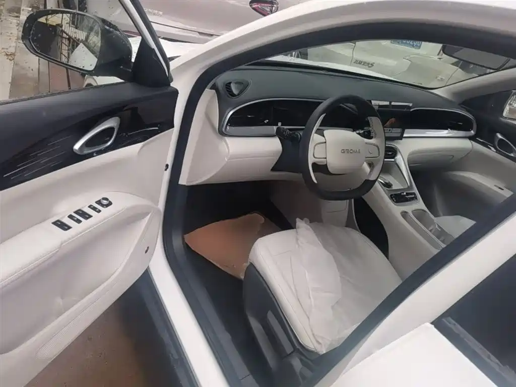 Geely Galaxy Starry Wish 2026 Edition 310km Youth Version фото 16
