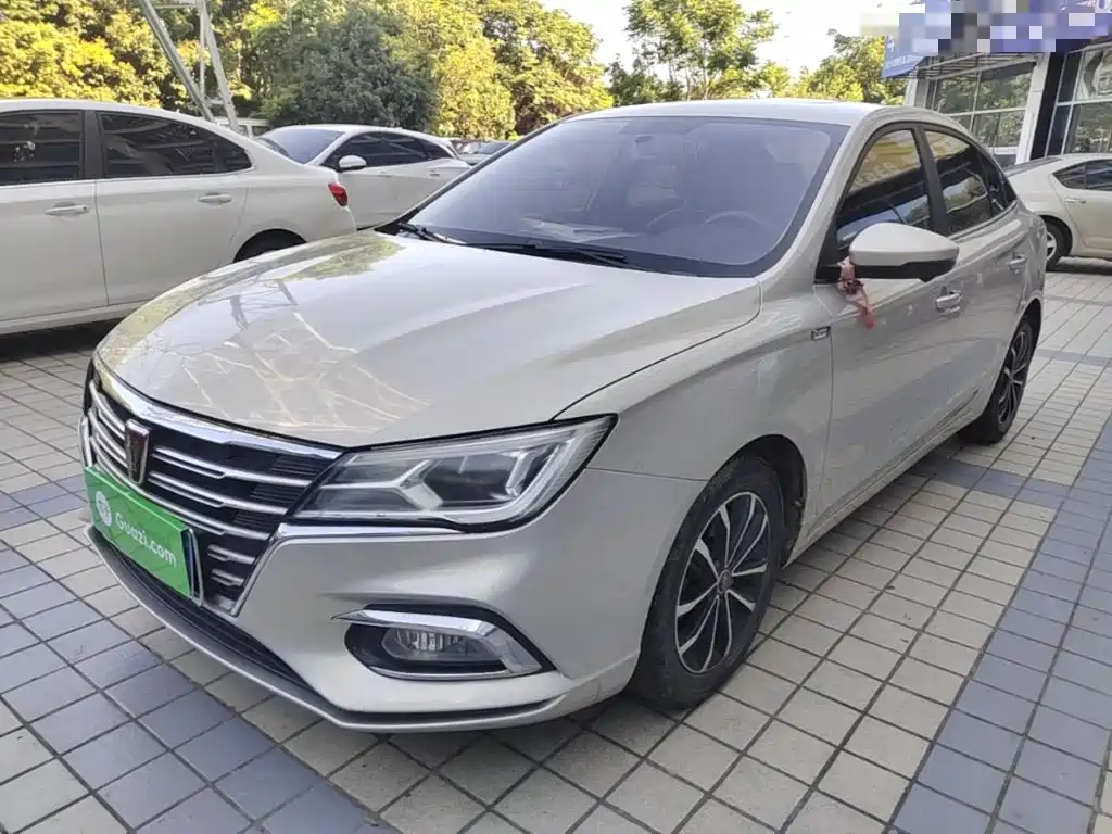Фото 1 - Roewe i5