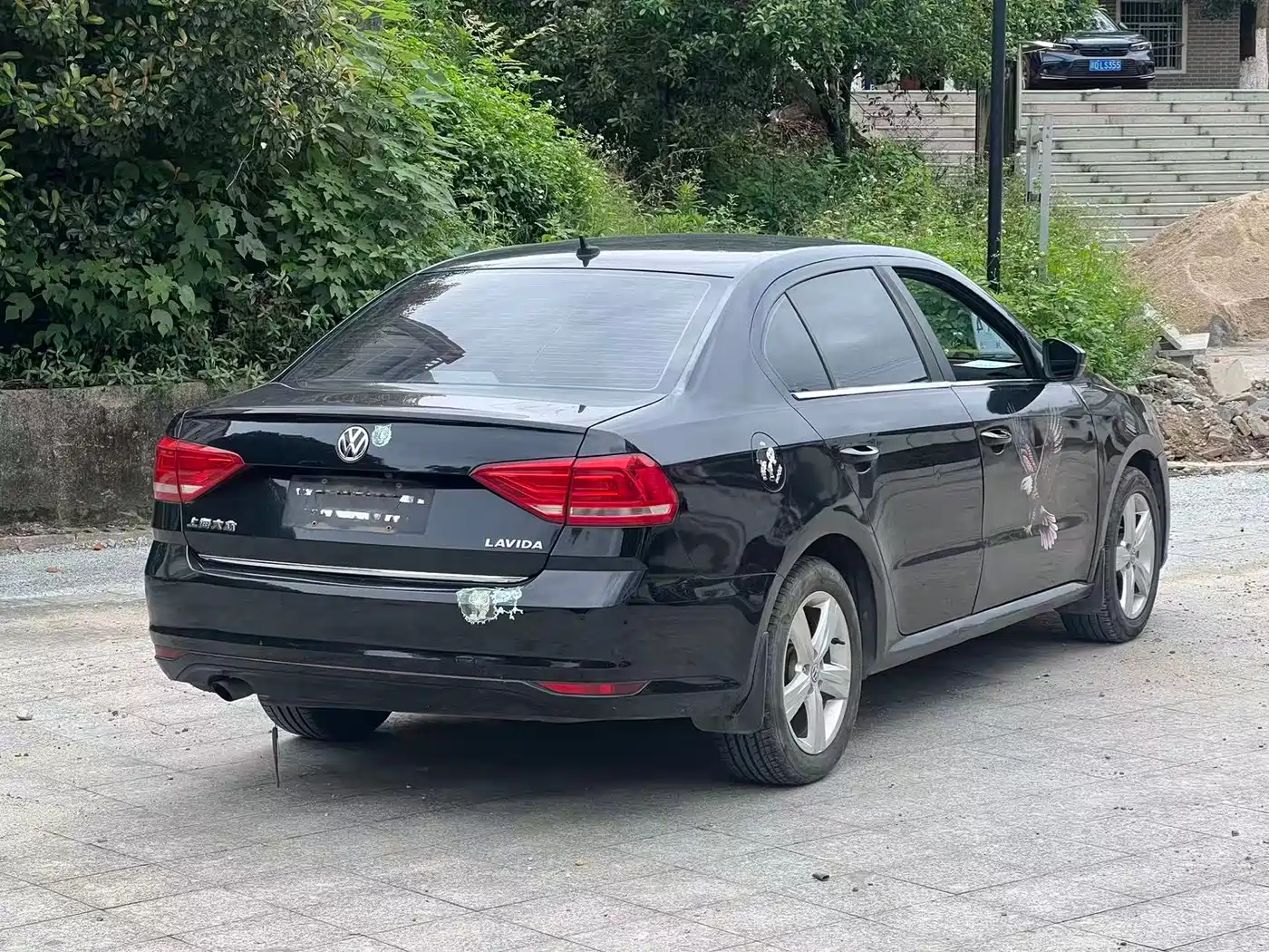Volkswagen Lavida 2017 1.6L Automatic Comfort Edition фото 3