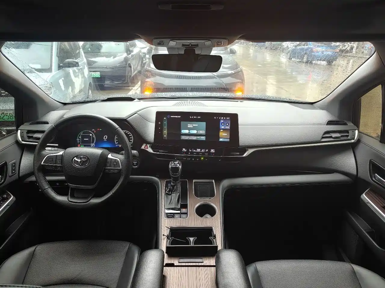 Toyota Granvia 2024 2024 2.5L Hybrid Premium PLUS 4WD Edition